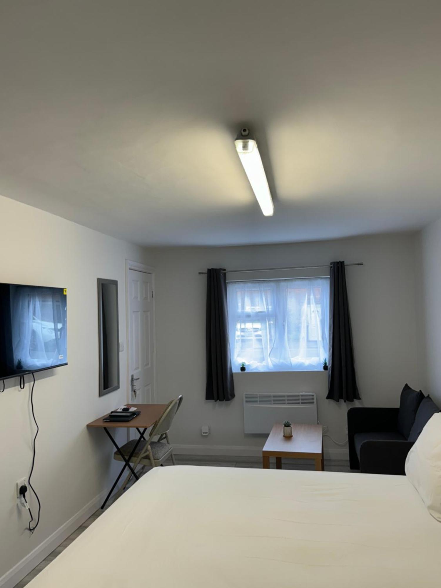 Posh Executive London Thamesmead (Greater London)